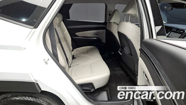 Hyundai Tucson Hybrid 2021 — ფოტო 4/20