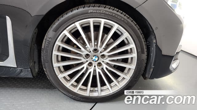 BMW 7 Series 2020 — ფოტო 5/20