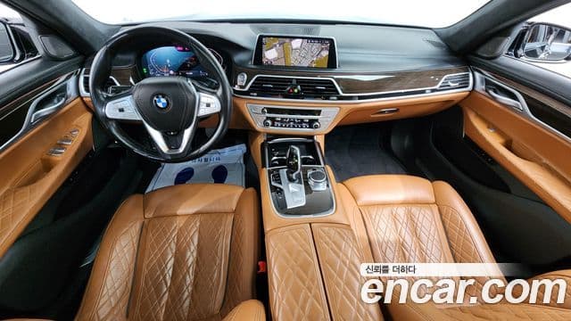 BMW 7 Series 2020 — ფოტო 7/20