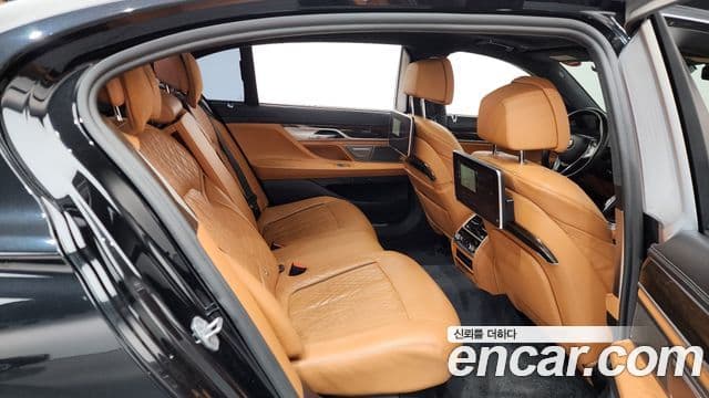 BMW 7 Series 2020 — ფოტო 12/20