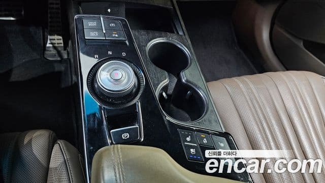Kia K8 2022 — Şəkil 9/20