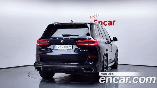 BMW X5 2021 — ფოტო 4/20