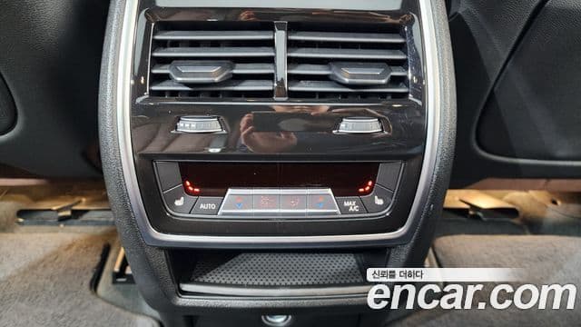 BMW X5 2021 — ფოტო 19/20