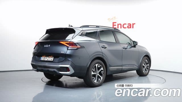 Kia Sportage 2022 — фото 1 из 20