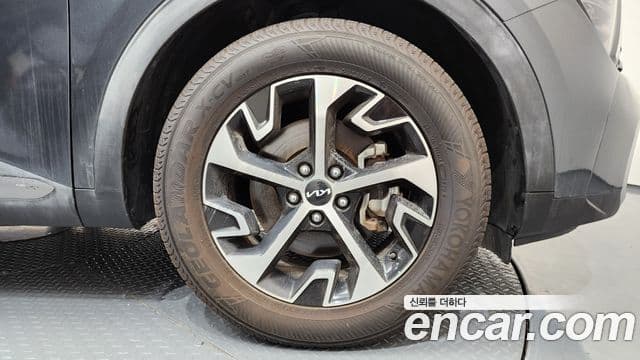 Kia Sportage 2022 — ფოტო 4/20