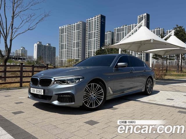 BMW 5 Series 2019 — фото 1 из 20
