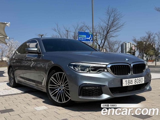 BMW 5 Series 2019 — ფოტო 20/20