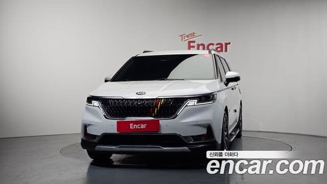 Kia Carnival 2020 — ფოტო 3/20