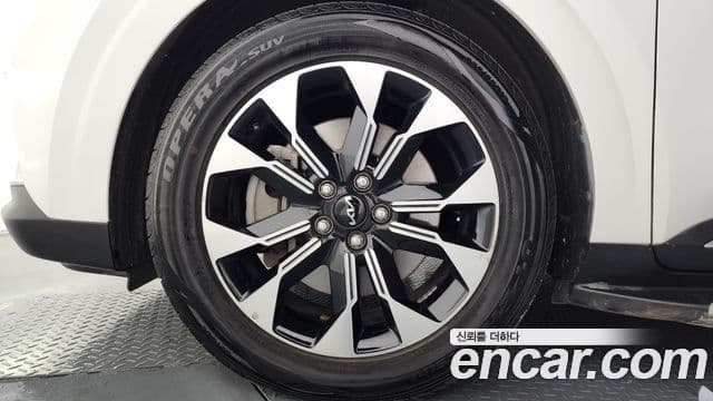 Kia Carnival 2020 — ფოტო 5/20
