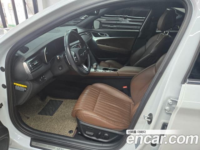 Genesis G70 2019 — Photo 1/19