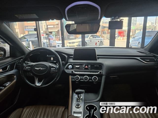 Genesis G70 2019 — Photo 13/19