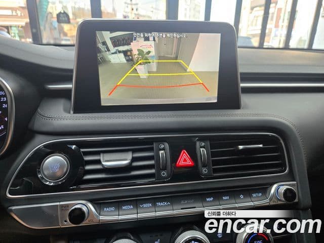 Genesis G70 2019 — Photo 4/19