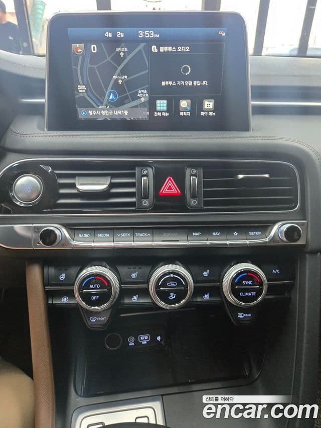 Genesis G70 2019 — Photo 16/19