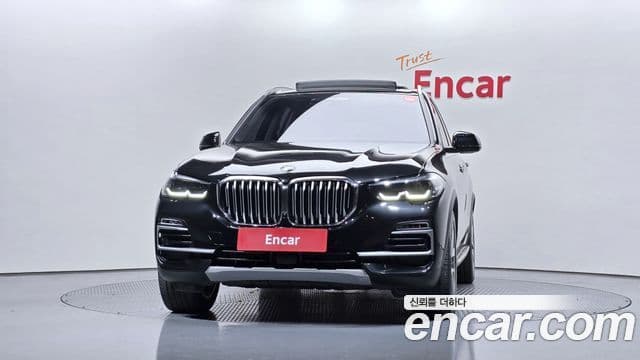 BMW X5 2021 — Photo 8/20