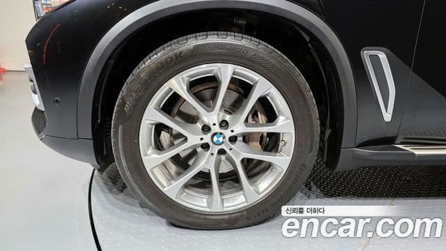 BMW X5 2021 — Photo 20/20