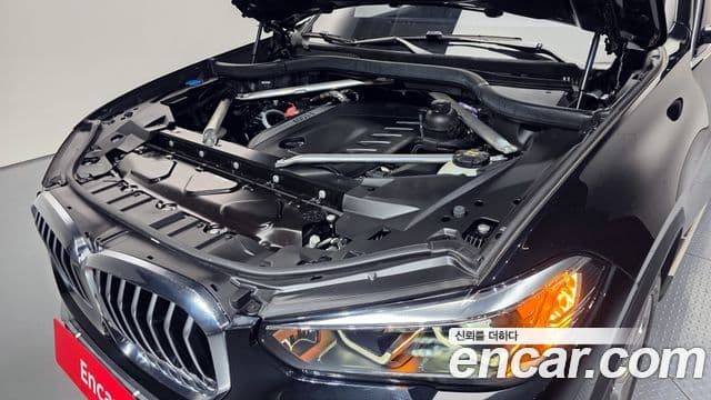 BMW X5 2021 — Photo 2/20