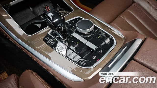 BMW X5 2021 — Photo 9/20