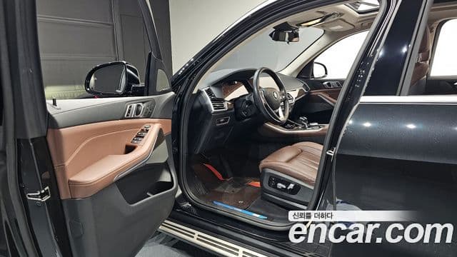 BMW X5 2021 — Photo 6/20