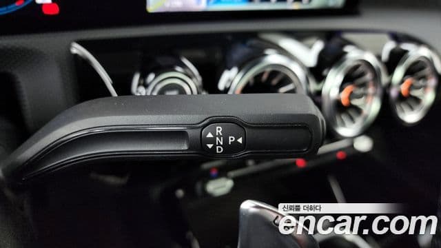 Mercedes-Benz A-Class 2022 — ფოტო 9/20