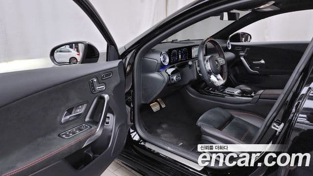 Mercedes-Benz A-Class 2022 — ფოტო 10/20