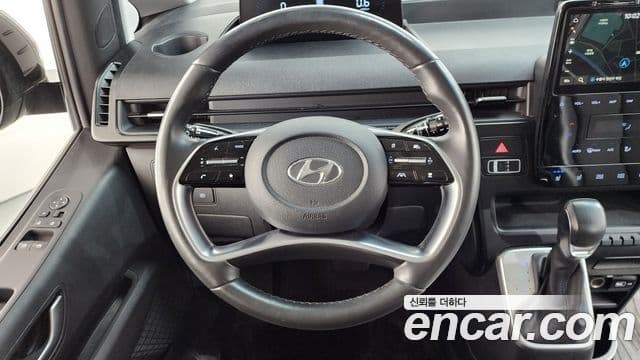 Hyundai Staria 2022 — фото 15 из 20