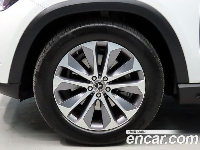 Mercedes-Benz GLE-Class 2022 — ფოტო 4/20