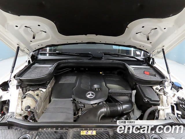 Mercedes-Benz GLE-Class 2022 — ფოტო 5/20