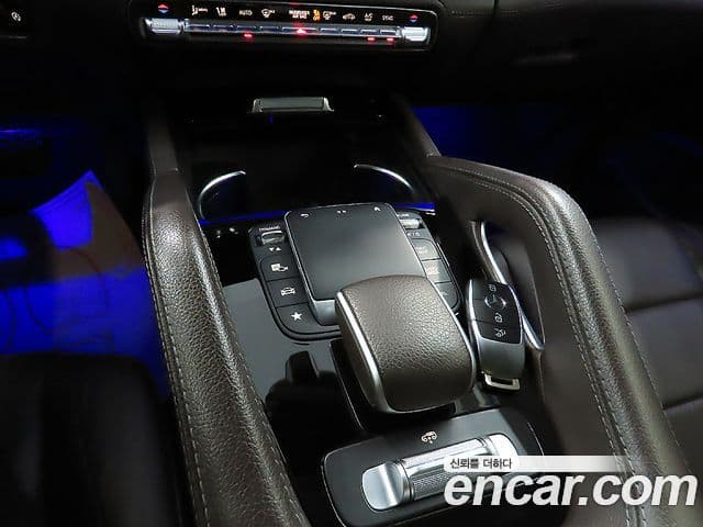 Mercedes-Benz GLE-Class 2022 — ფოტო 14/20