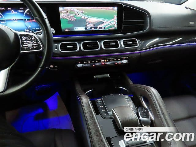 Mercedes-Benz GLE-Class 2022 — ფოტო 16/20