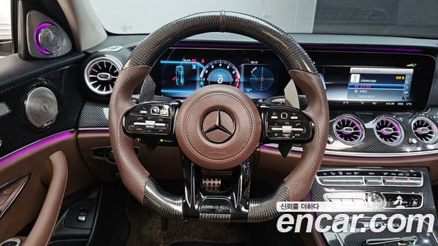 Mercedes-Benz E-Class 2018 — Фото 13/20