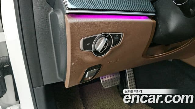 Mercedes-Benz E-Class 2018 — Фото 16/20