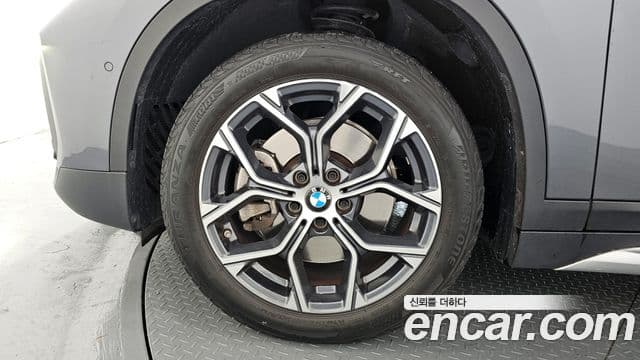 BMW X1 2022 — Şəkil 5/20