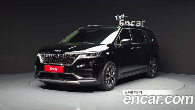 Kia Carnival 2022 — ფოტო 1/20