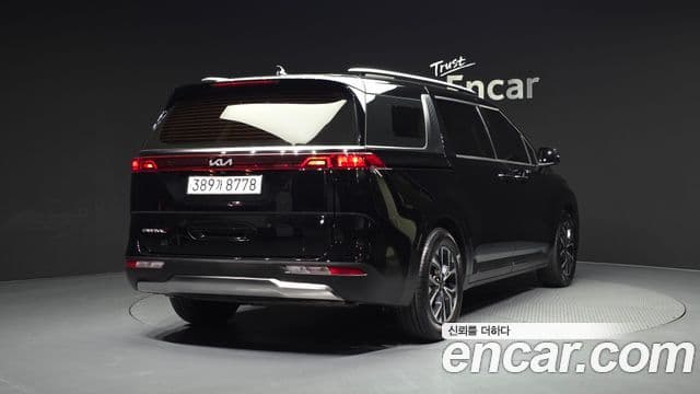 Kia Carnival 2022 — ფოტო 2/20