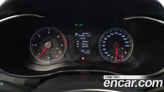 Genesis G70 2019 — ფოტო 8/20