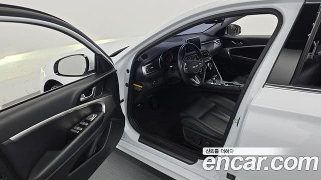 Genesis G70 2019 — ფოტო 10/20