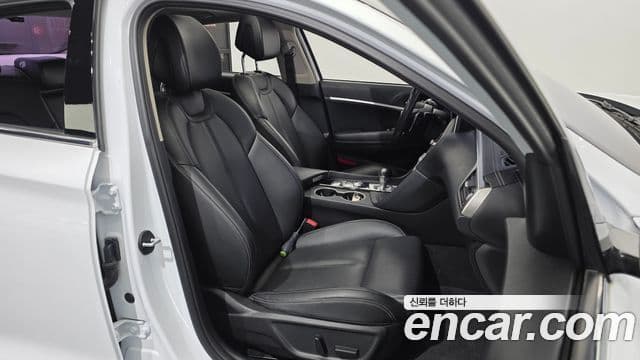 Genesis G70 2019 — ფოტო 12/20