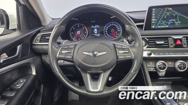 Genesis G70 2019 — ფოტო 13/20