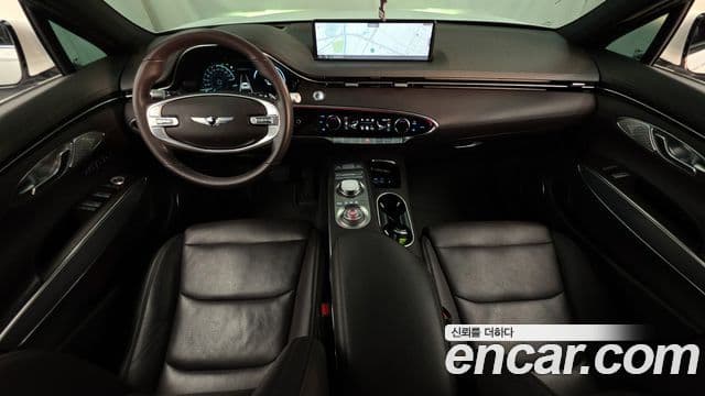 Genesis GV70 2022 — Şəkil 10/20