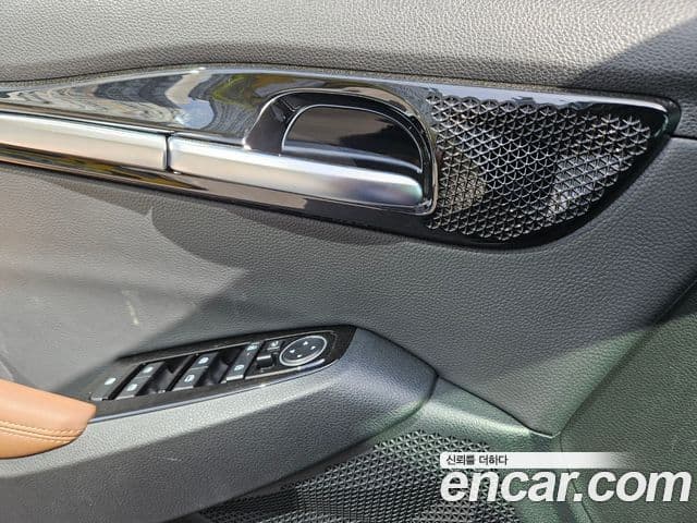 Kia Seltos 2024 — Şəkil 13/20