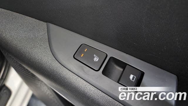 Kia Niro 2022 — Şəkil 19/20