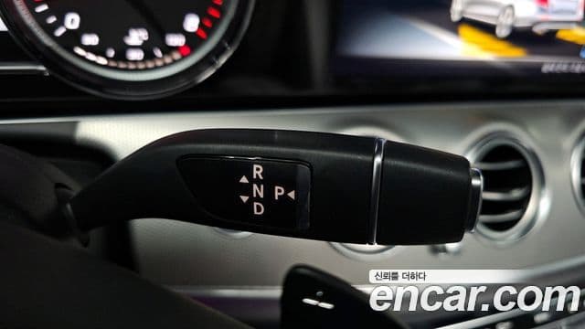 Mercedes-Benz E-Class 2018 — Фото 9/20