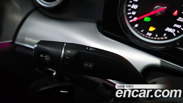 Mercedes-Benz E-Class 2018 — Photo 15/30
