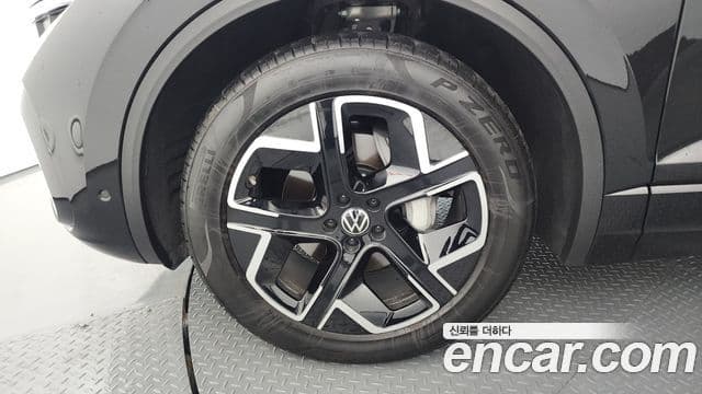 Volkswagen Touareg 2025 — Photo 9/20