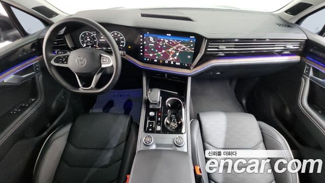 Volkswagen Touareg 2025 — Photo 16/20
