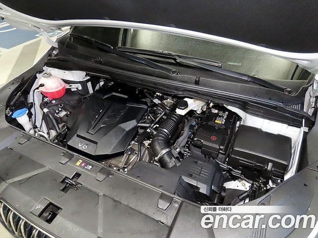 Kia Carnival 2021 — Şəkil 18/20