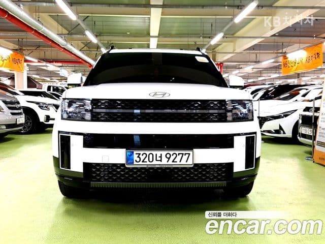 Hyundai Santa Fe 2023 — ფოტო 2/20