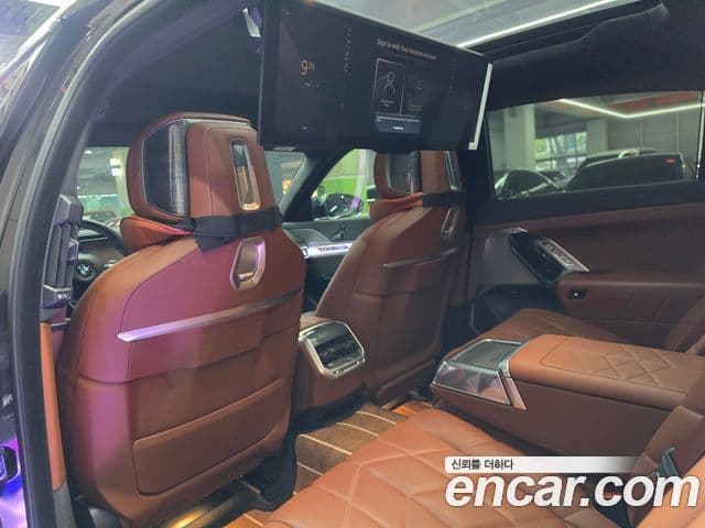 BMW 7 Series 2023 — Photo 10/20