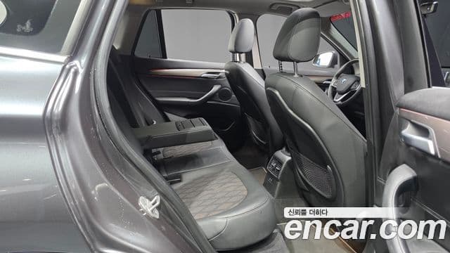 BMW X1 2021 — ფოტო 12/20