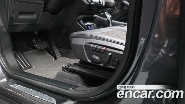 BMW X1 2021 — ფოტო 18/20